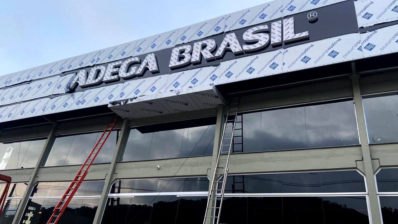 Fachada Adega Brasil em ACM